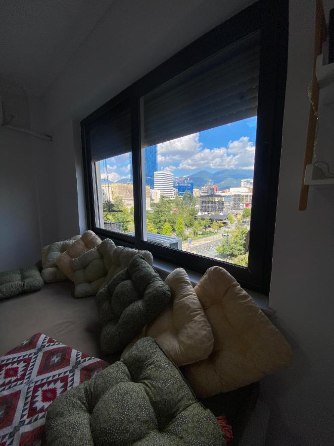 Entire Serviced Apartment With A Beautiful View Tirana Exterior foto